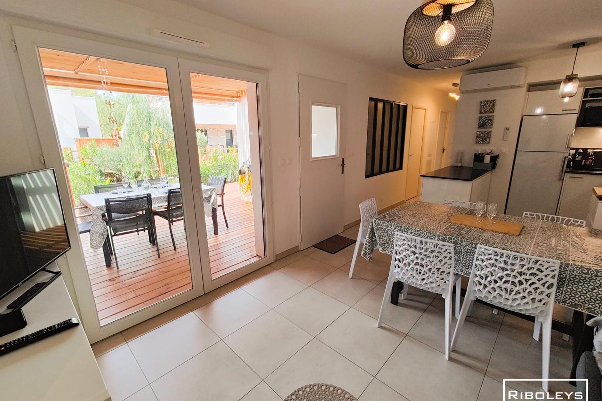 Villa T3 Climatisee En Residence Avec Piscine Vias Exterior foto